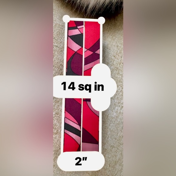 🎀Tarte Gold Makeup Case you can get it for free, with your purchase today#TARTE - Picture 13 of 13